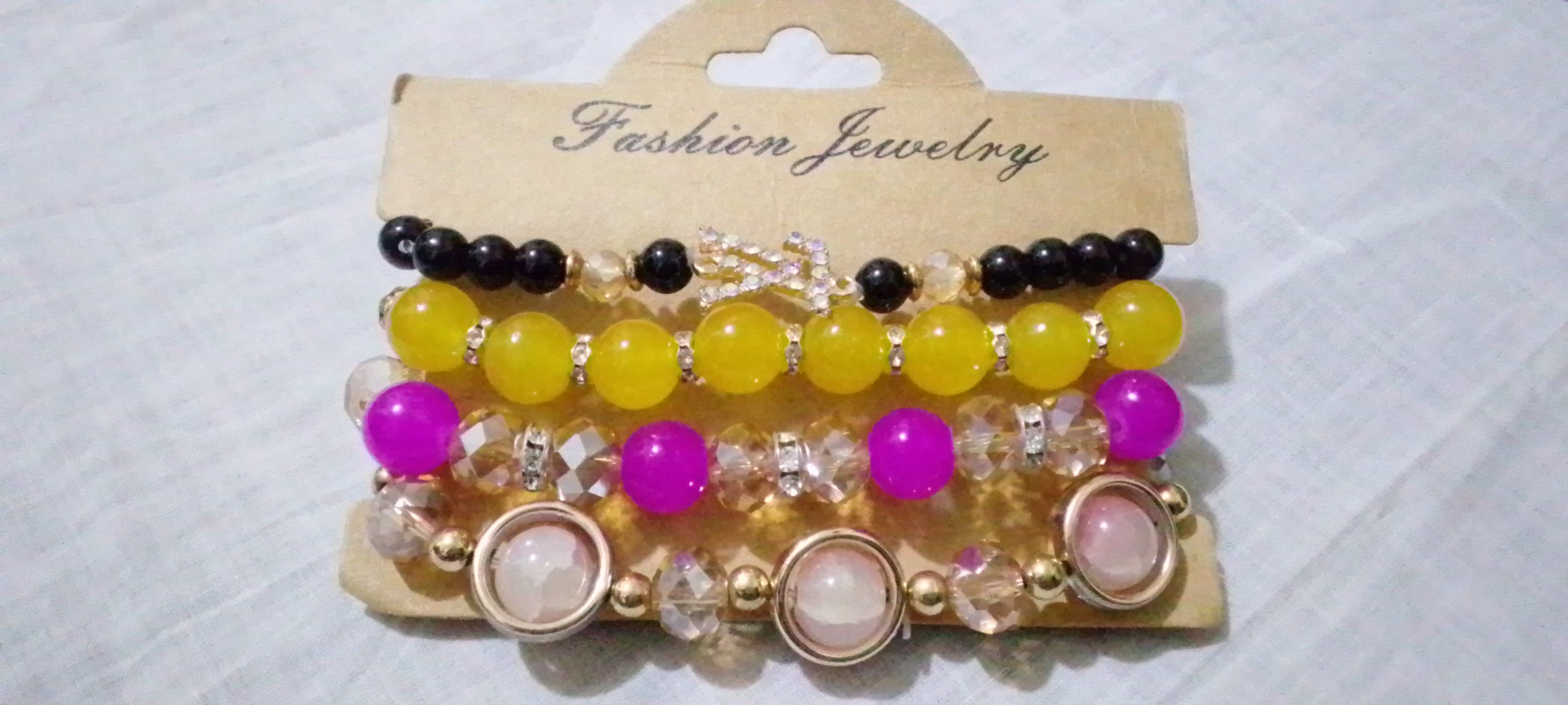 Coffret Bracelets Éclat — Set 4 Bracelets Artisanaux Femme